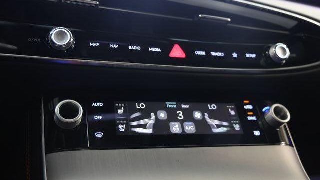 2026 Genesis GV70 3.5T Sport Advanced