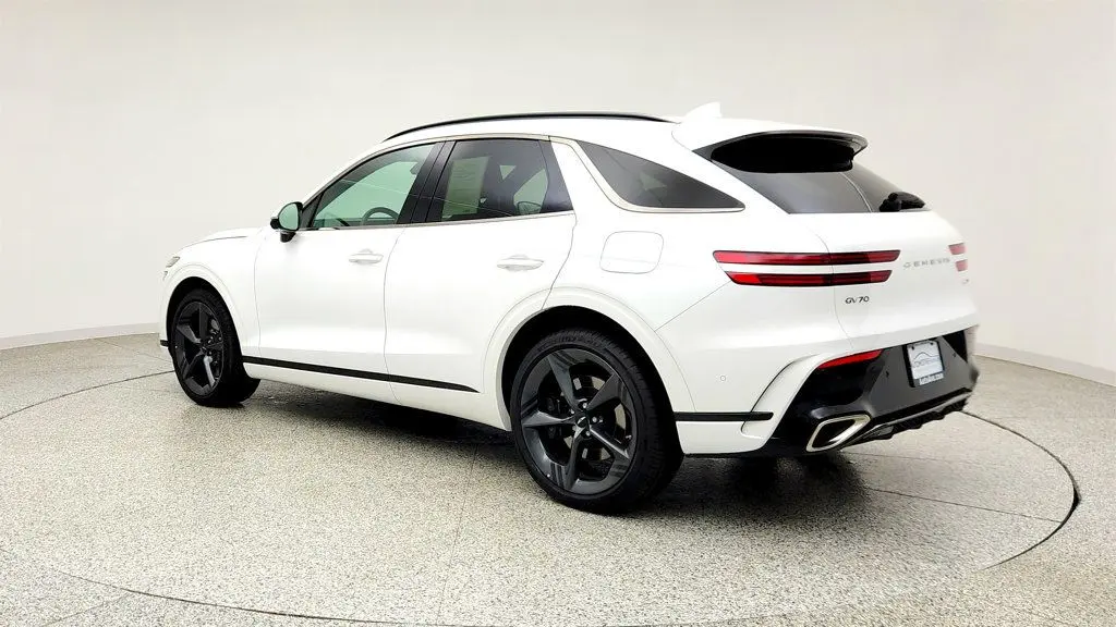 2026 Genesis Gv70 - $49,995