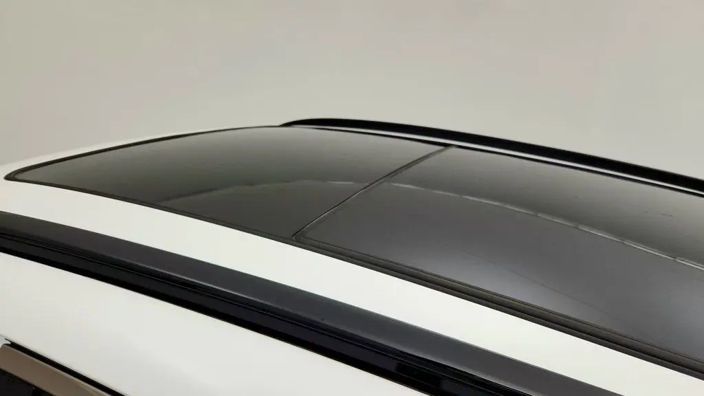 2026 Genesis Gv70 - $49,995