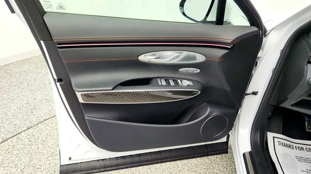 2026 Genesis Gv70 - $49,995