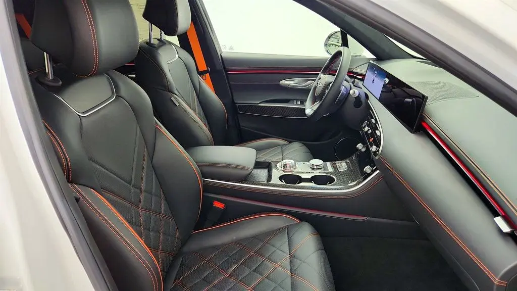 2026 Genesis Gv70 - $49,995