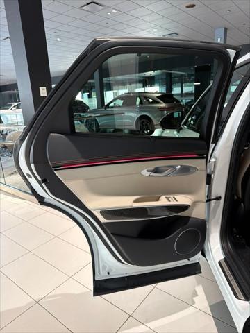 2026 Genesis Gv70 - $65,275