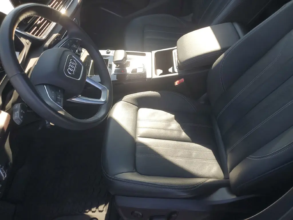 2026 Genesis Gv70 - $65,100