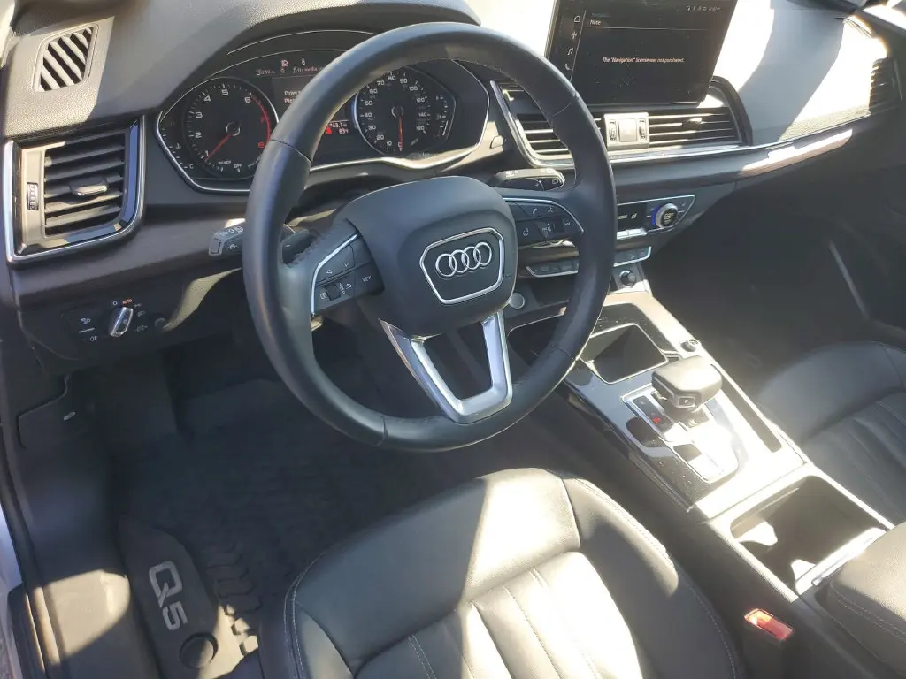 2026 Genesis Gv70 - $65,100