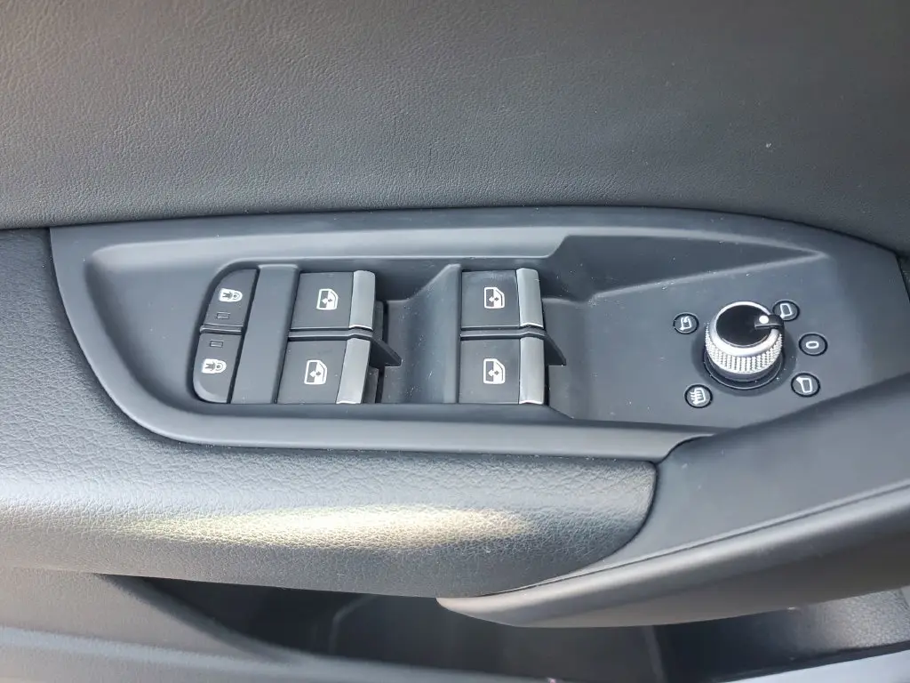 2026 Genesis Gv70 - $65,100