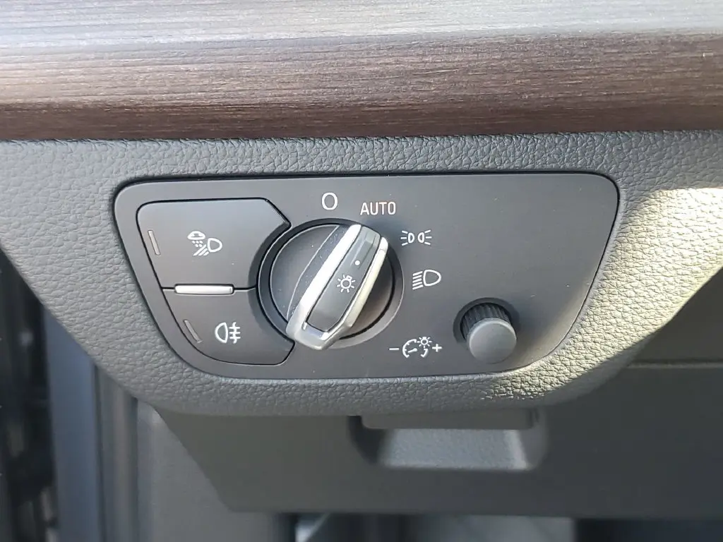 2026 Genesis Gv70 - $65,100