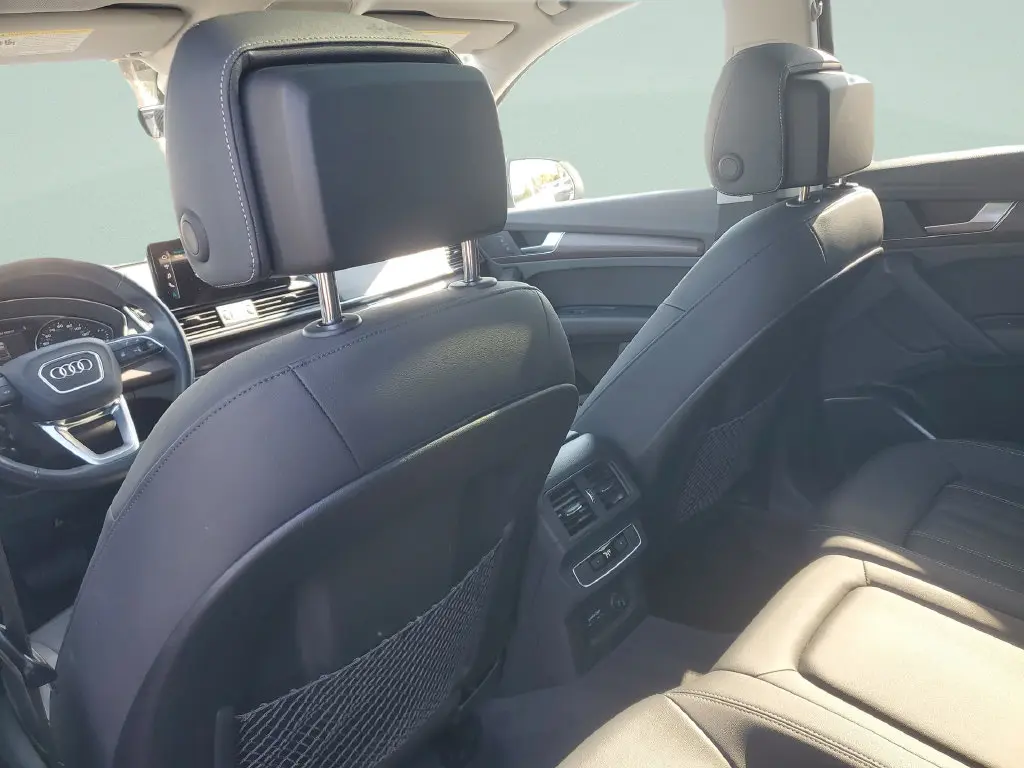 2026 Genesis Gv70 - $64,999