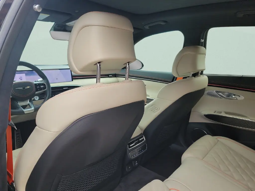 2026 Genesis Gv70 - $64,799