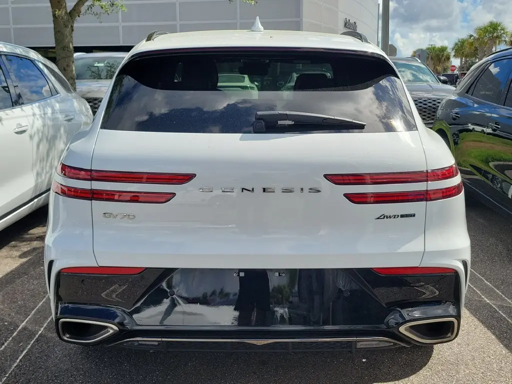 2026 Genesis Gv70 - $68,200