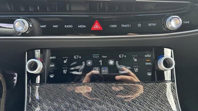 2026 Genesis GV70 3.5T Sport Prestige