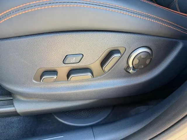 2026 Genesis Gv70 - $59,995