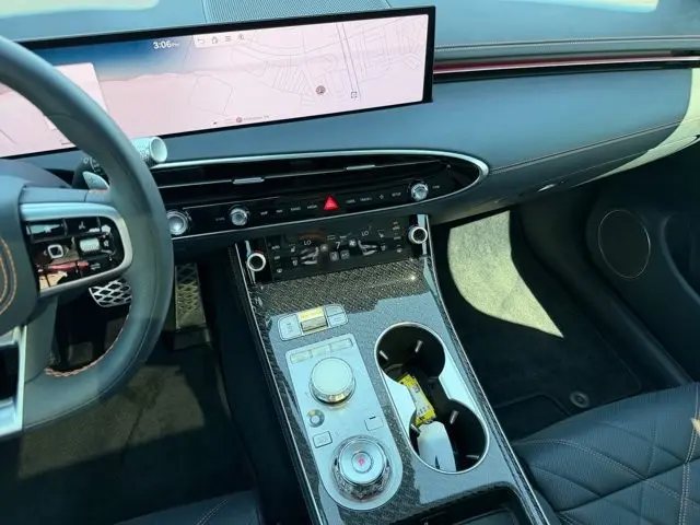 2026 Genesis Gv70 - $59,995