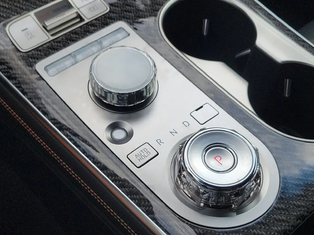 2026 Genesis Gv70 - $68,298