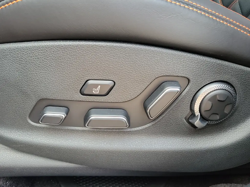 2026 Genesis Gv70 - $68,298