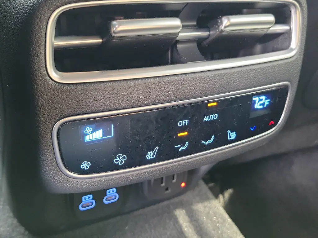 2026 Genesis Gv70 - $68,298