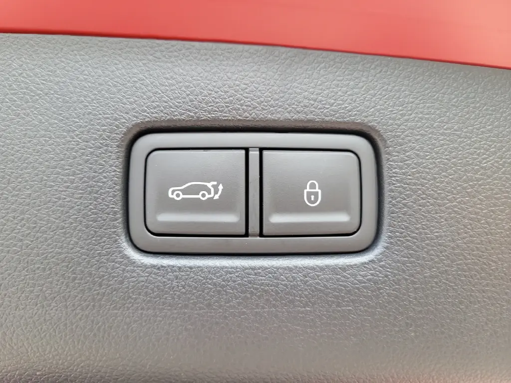 2026 Genesis Gv70 - $68,298