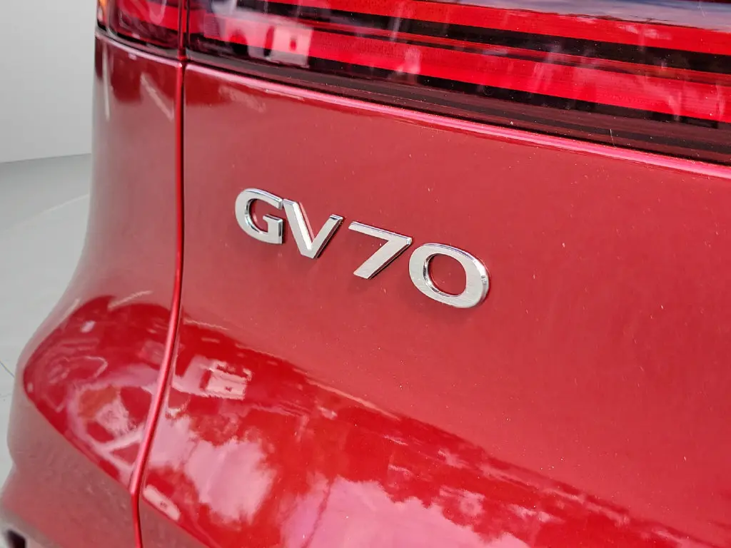 2026 Genesis Gv70 - $68,298