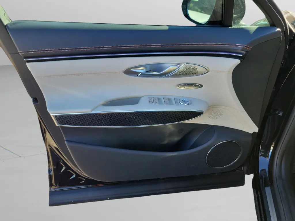2026 Genesis Gv70 - $64,399