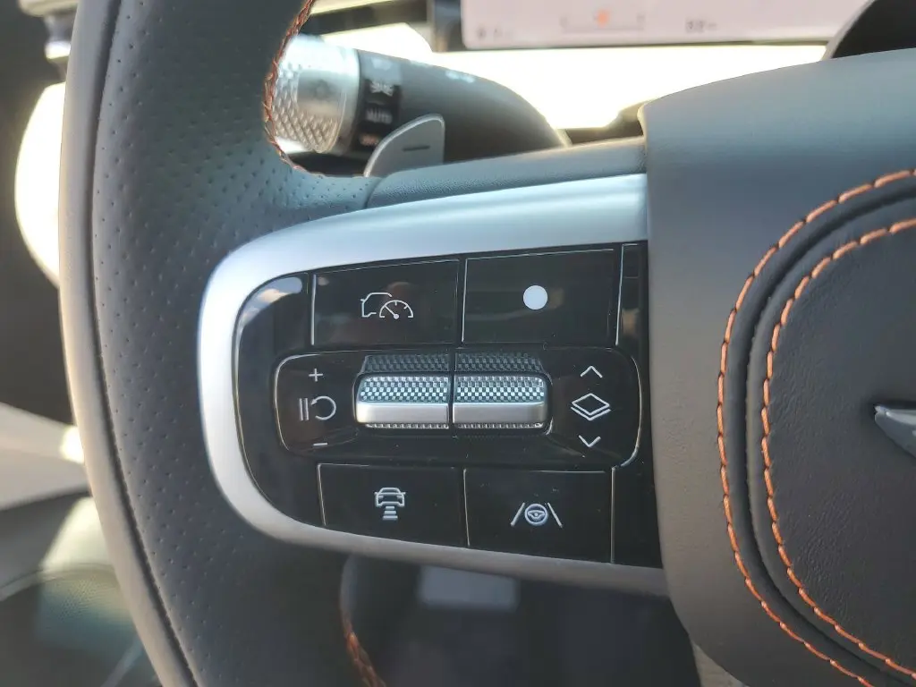 2026 Genesis Gv70 - $71,299