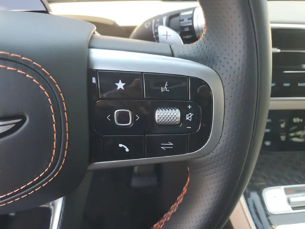 2026 Genesis Gv70 - $71,299