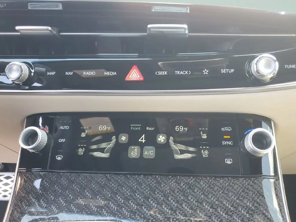 2026 Genesis Gv70 - $71,299