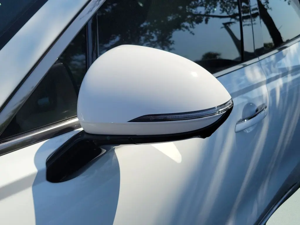 2026 Genesis Gv70 - $61,699