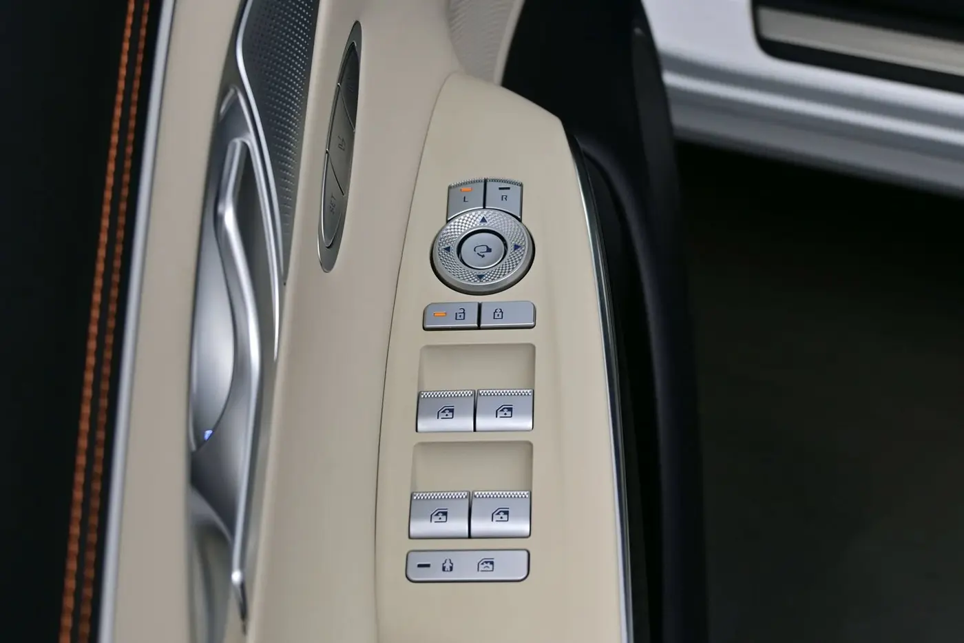 2026 Genesis Gv70 - $64,190