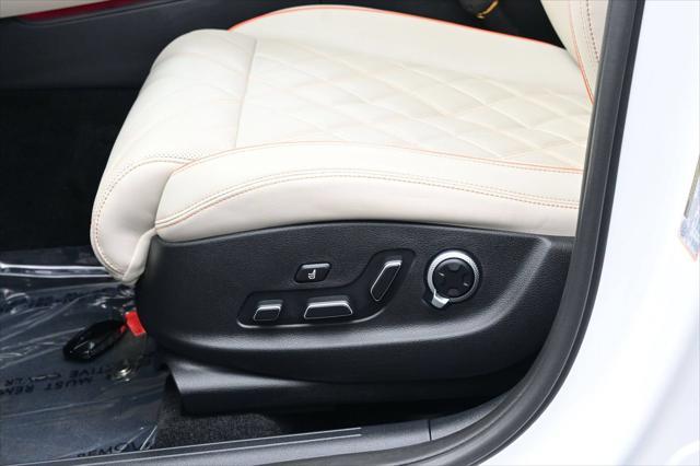 2026 Genesis Gv70 - $65,168