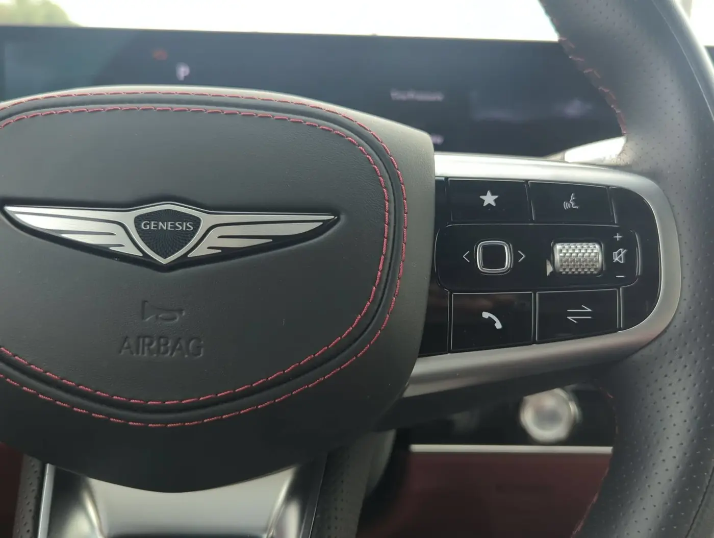 2026 Genesis Gv70 - $59,295