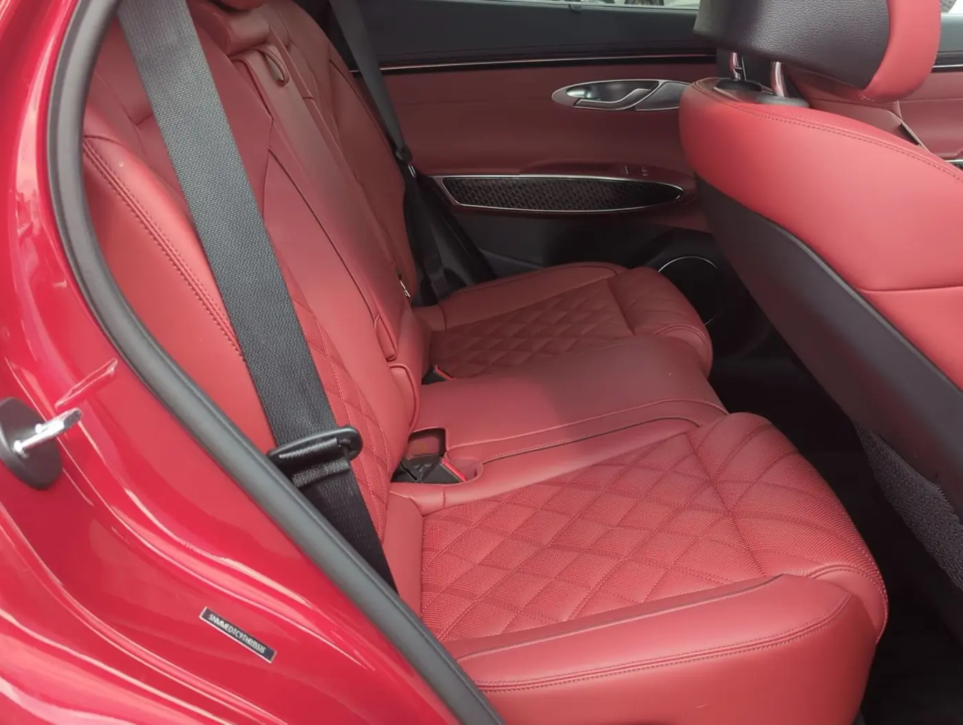 2026 Genesis Gv70 - $59,295