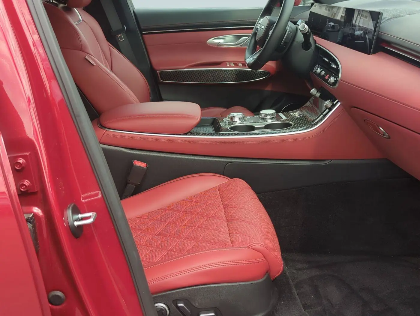 2026 Genesis Gv70 - $59,295