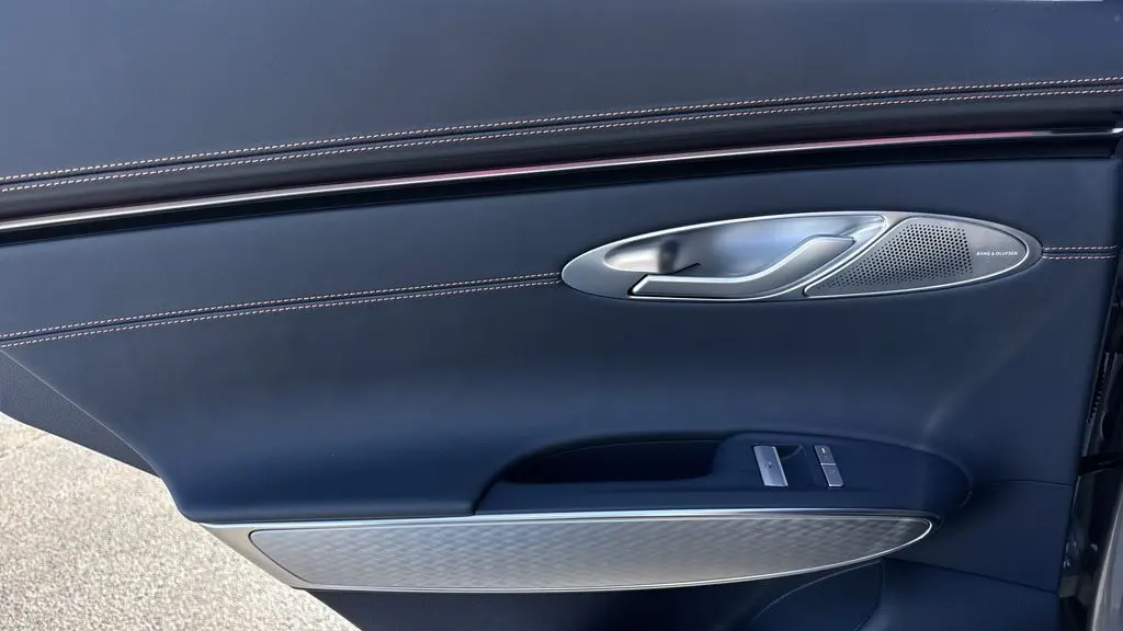 2026 Genesis GV70 2.5T Sport Prestige
