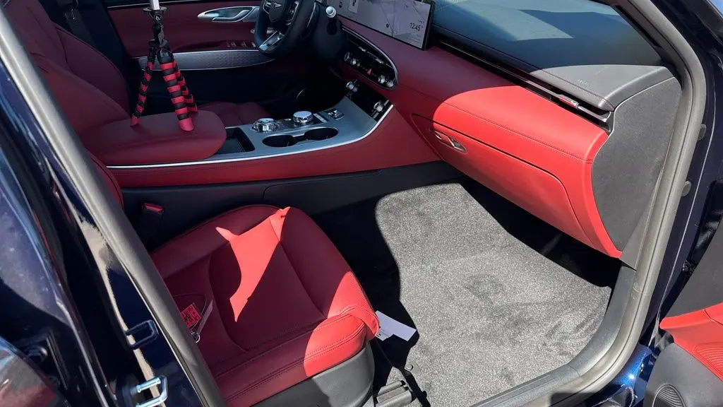 2026 Genesis GV70 2.5T Sport Prestige
