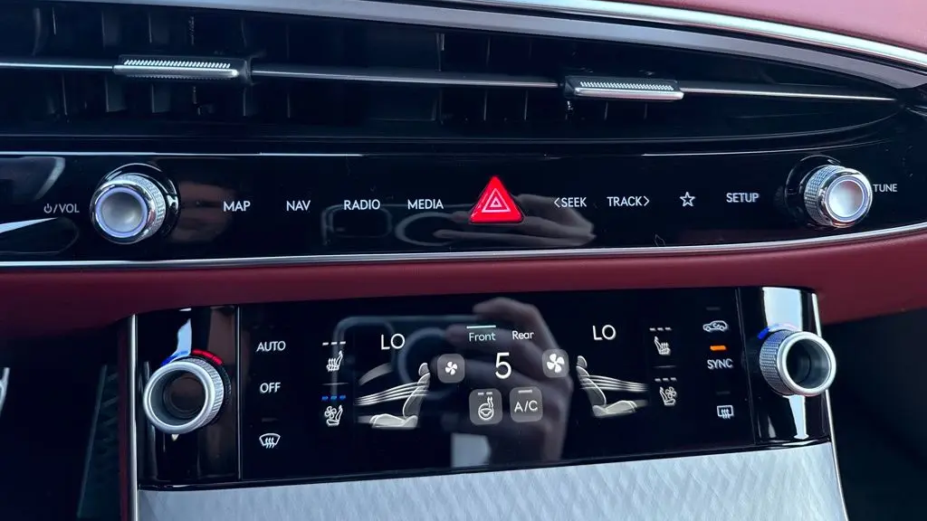 2026 Genesis GV70 2.5T Sport Prestige