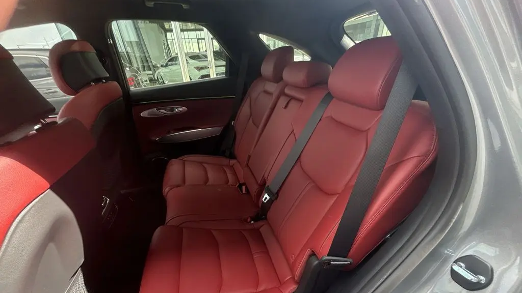 2026 Genesis GV70 2.5T Sport Prestige