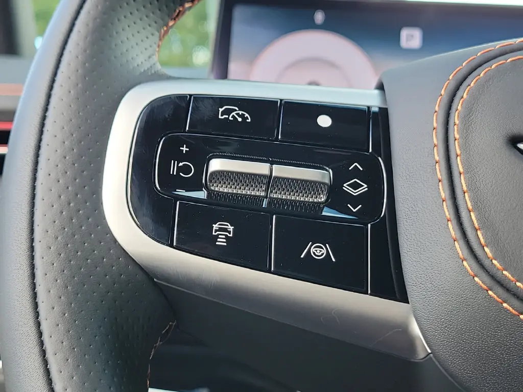 2026 Genesis Gv70 - $60,999