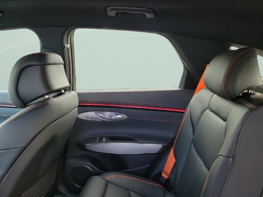 2026 Genesis Gv70 - $60,999