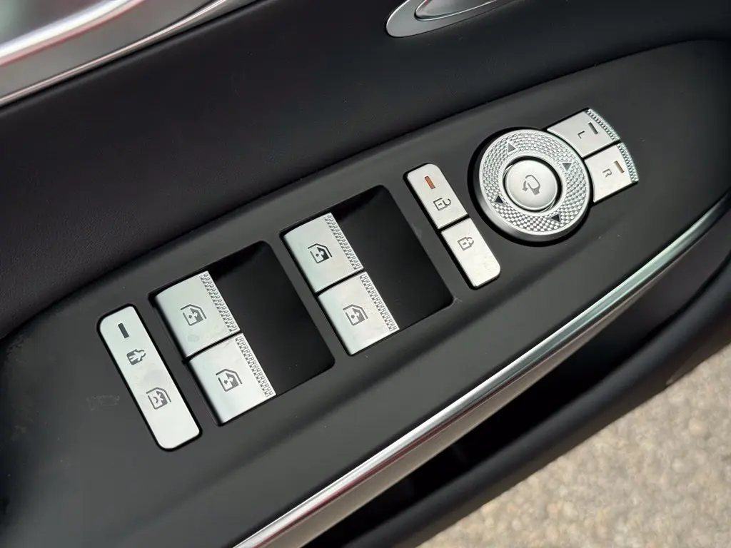 2026 Genesis Gv70 - $58,919