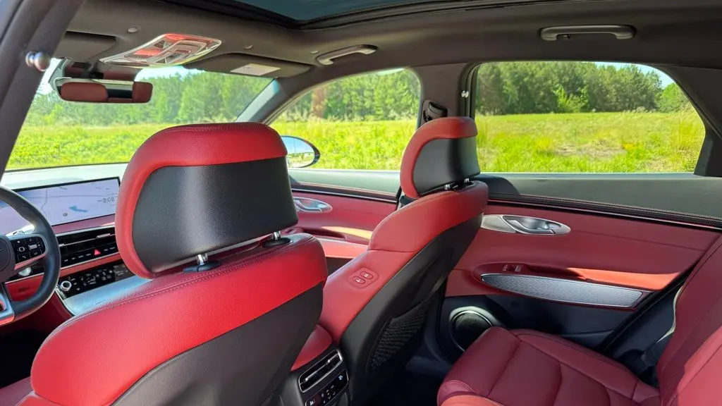 2026 Genesis GV70 2.5T Sport Prestige