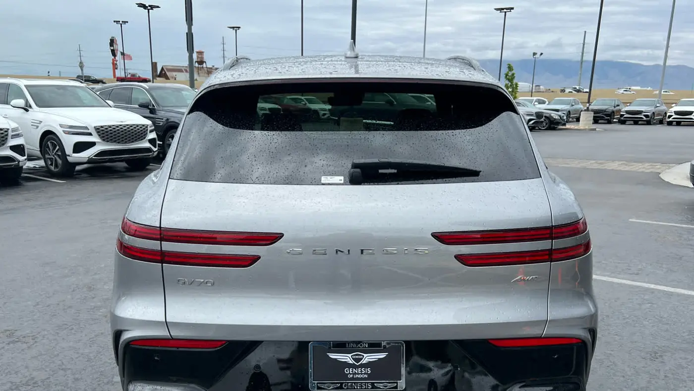 2026 Genesis GV70 2.5T Sport Prestige