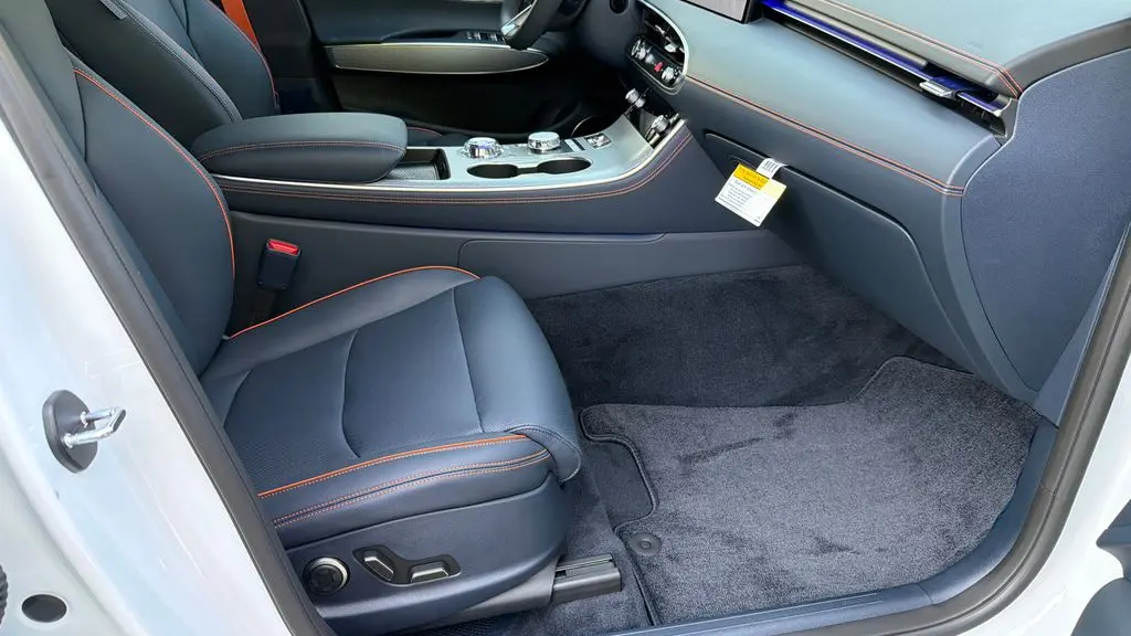 2026 Genesis GV70 2.5T Sport Prestige