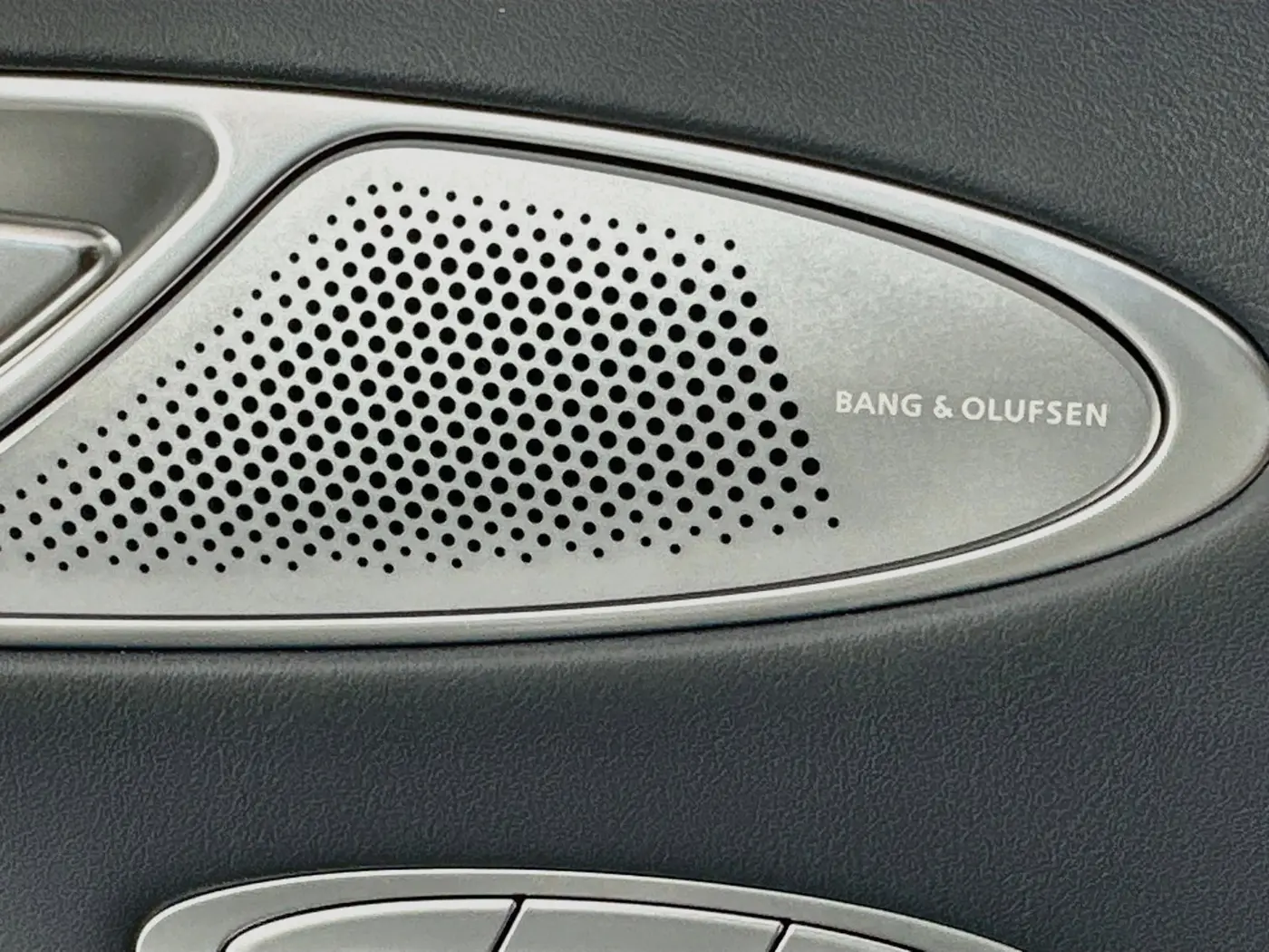 2026 Genesis Gv70 - $51,494