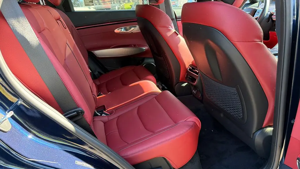 2026 Genesis GV70 2.5T Sport Prestige