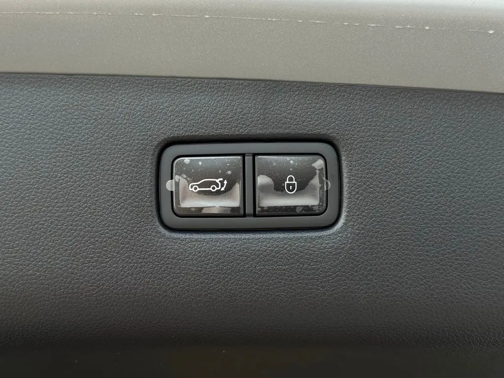 2026 Genesis Gv70 - $54,832