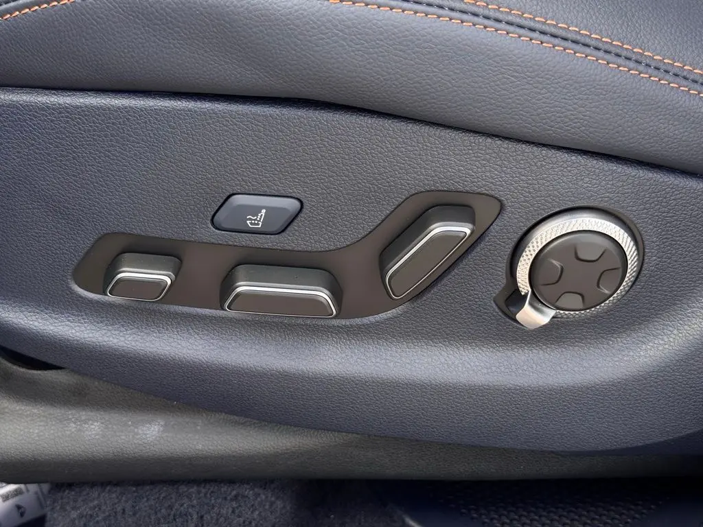 2026 Genesis Gv70 - $54,832