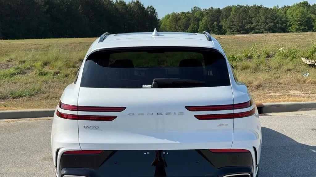 2026 Genesis GV70 2.5T Sport Prestige
