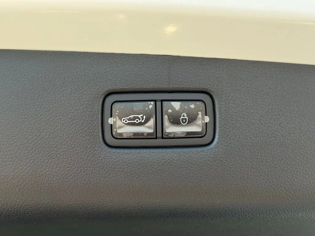2026 Genesis Gv70 - $62,057