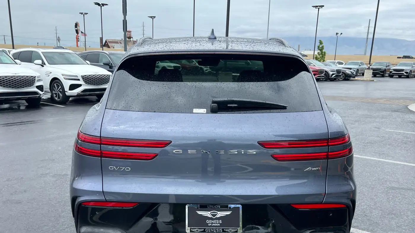2026 Genesis GV70 2.5T Sport Prestige