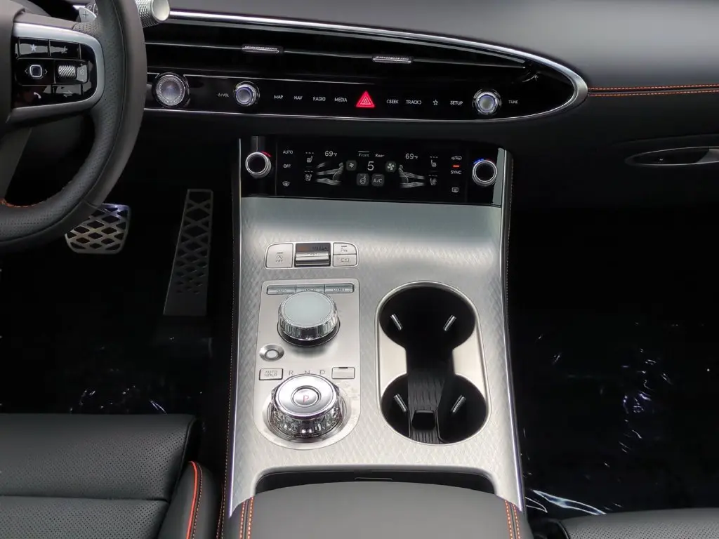 2026 Genesis Gv70 - $51,999