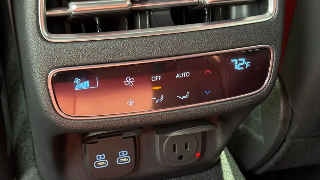 2026 Genesis GV70 2.5T Sport Prestige